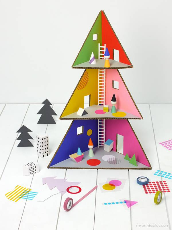 \"christmas-tree-cardboard-doll-house\"